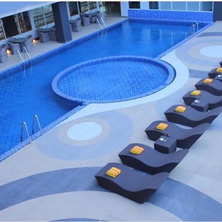 Merapi Merbabu Hotels Bekasi Exterior photo