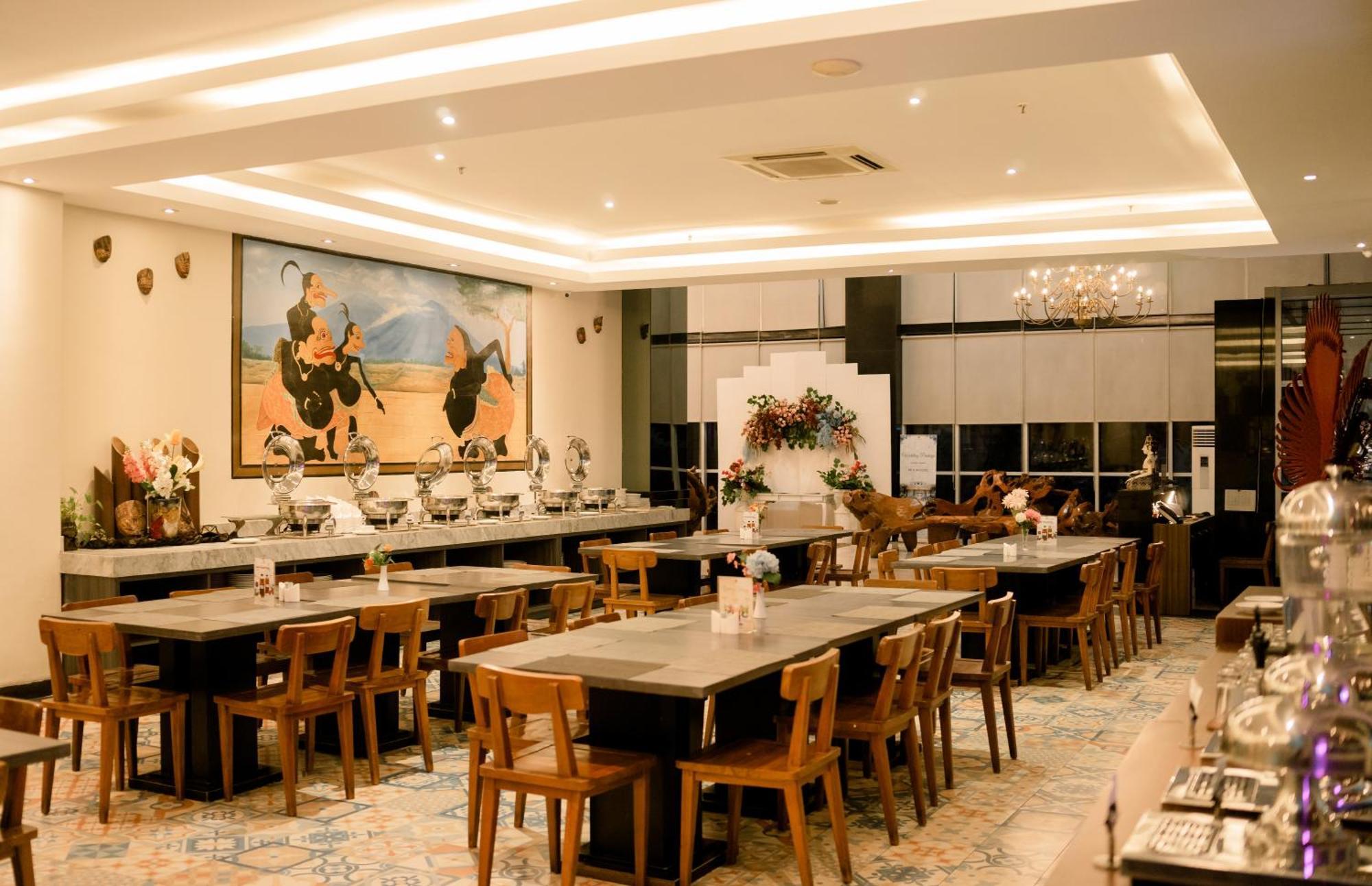 Merapi Merbabu Hotels Bekasi Exterior photo