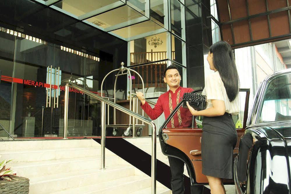 Merapi Merbabu Hotels Bekasi Exterior photo